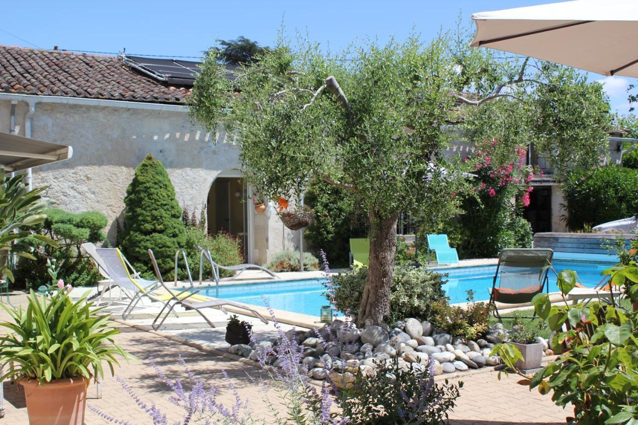 Les Charmes De Vincent - Le Loft Cabernet Bed & Breakfast Fronsac  Екстериор снимка